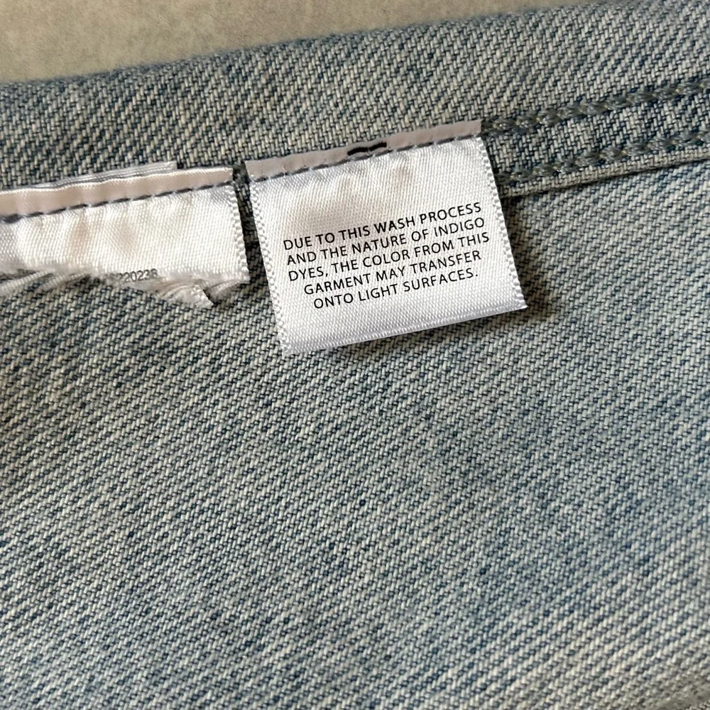 Madewell Women's Denim Scoop Neck Vest in Edmonson Wash 2 / S - Picture 10 of 12